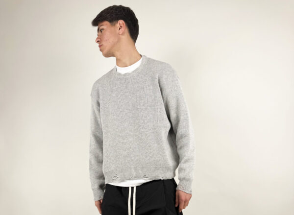 MAGLIONE STRAPPATO-GRIGIO